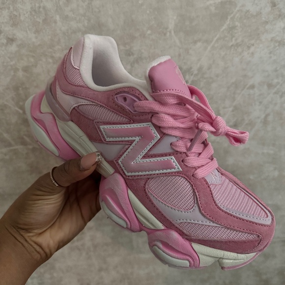 New Balance 9060 - Picture 1 of 2